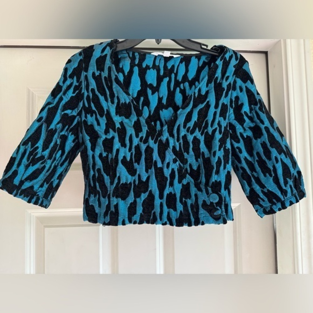 BB Dakota - Brocade Patterned Top - S